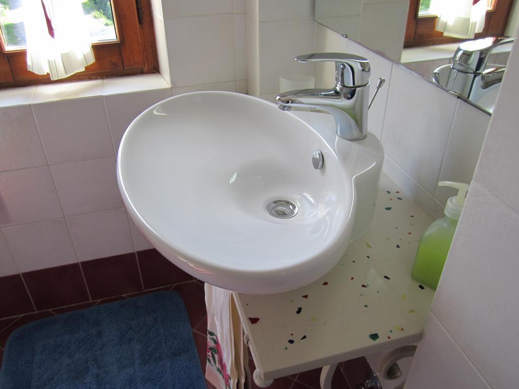 A Casa Di Lizzy B&B Monte Lopio Room photo